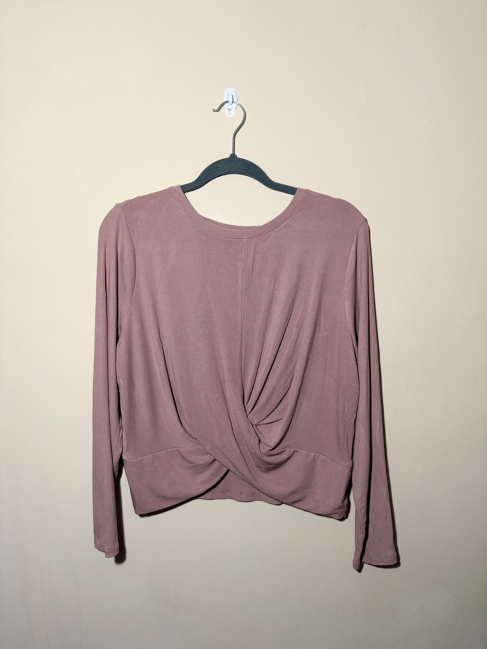 All in motion XL Twist-Front Long Sleeve Top in Mauve